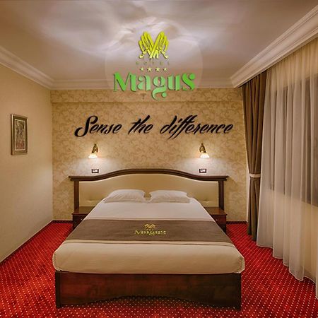 Magus Hotel Baia Mare Extérieur photo